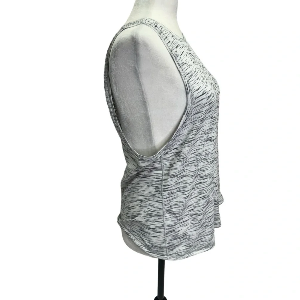 Lululemon Grey/White Workout Tank Top Size M/L - Picture 3 of 8